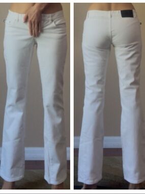 Express White Bootcut Jeans stretch cotton mid rise Sz 3/4 fits 2, waist 26”